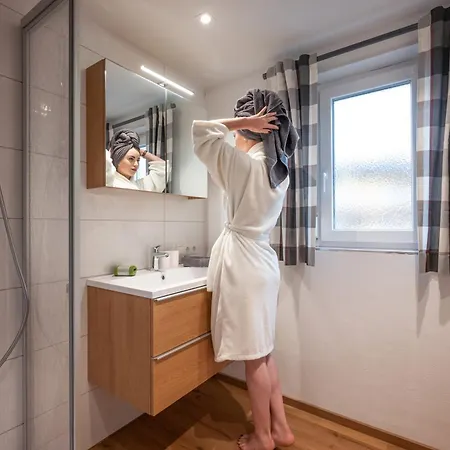 Eve Apartman